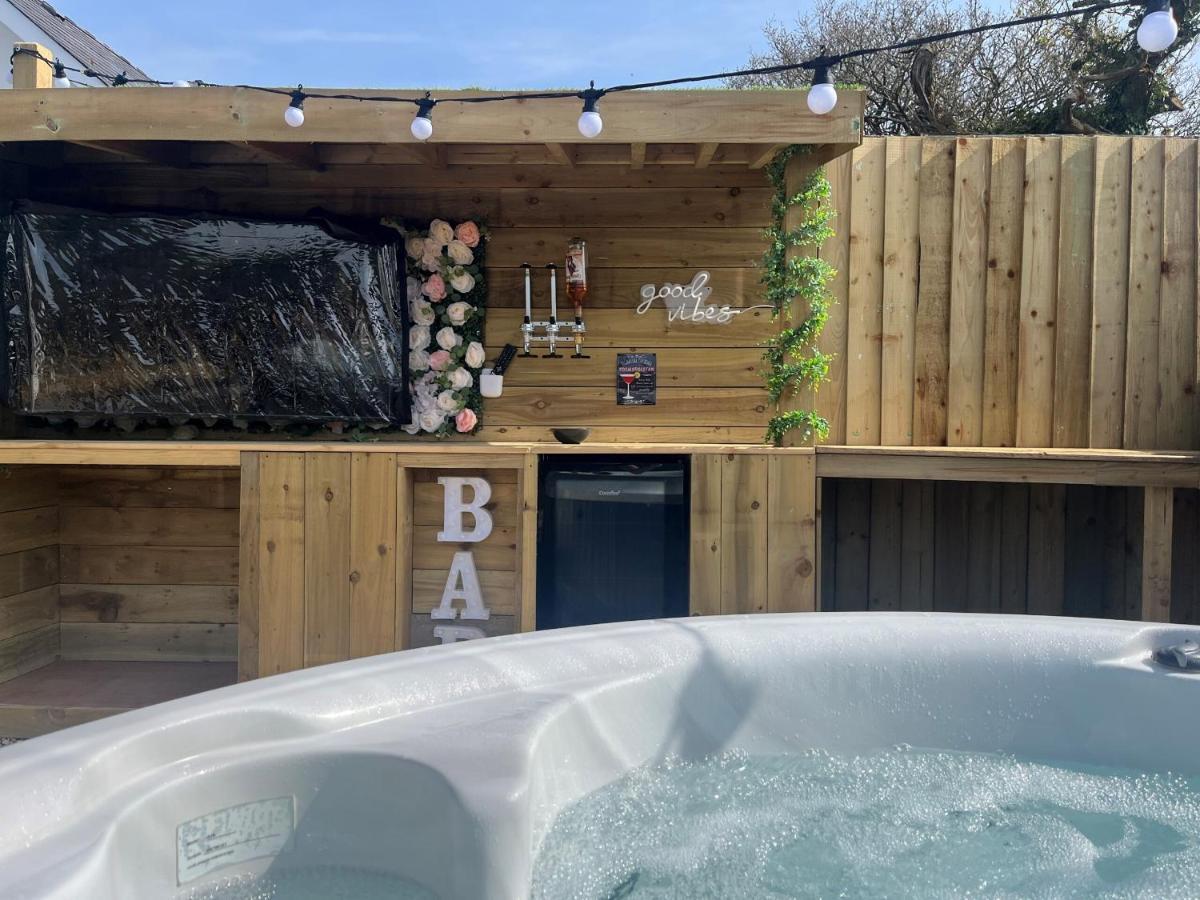 Sycamore Cottage Тенби Екстериор снимка